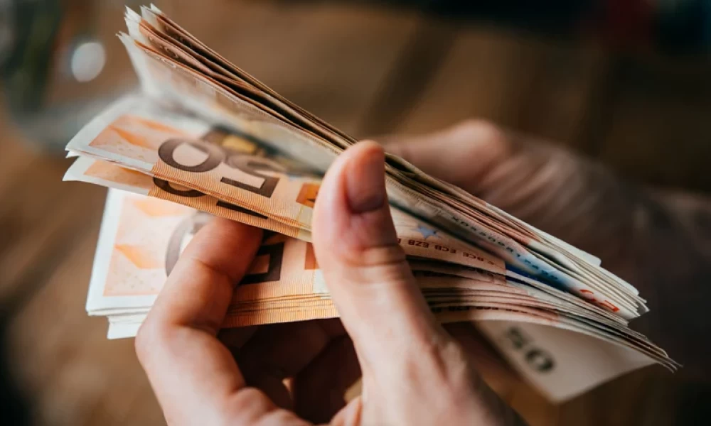 Αύξηση από 40 έως 80 ευρώ σε 140.000 παλαιούς συνταξιούχους